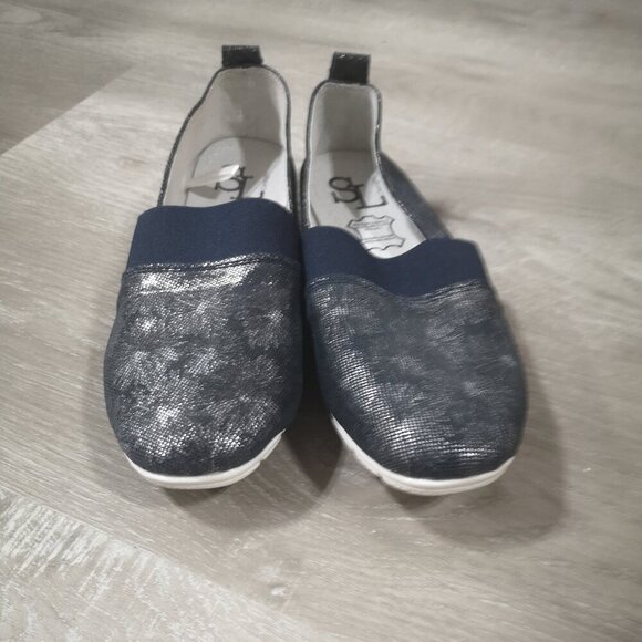 SL Design Ladies Size 37 Navy with White Sole Lightweight Slip On Flats - Picture 3 of 7